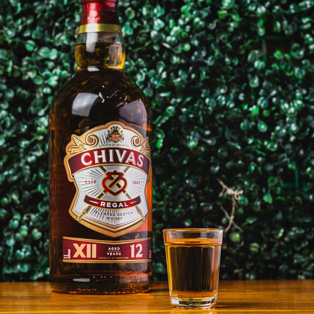 Chivas 12 Anos Iscondido Bar