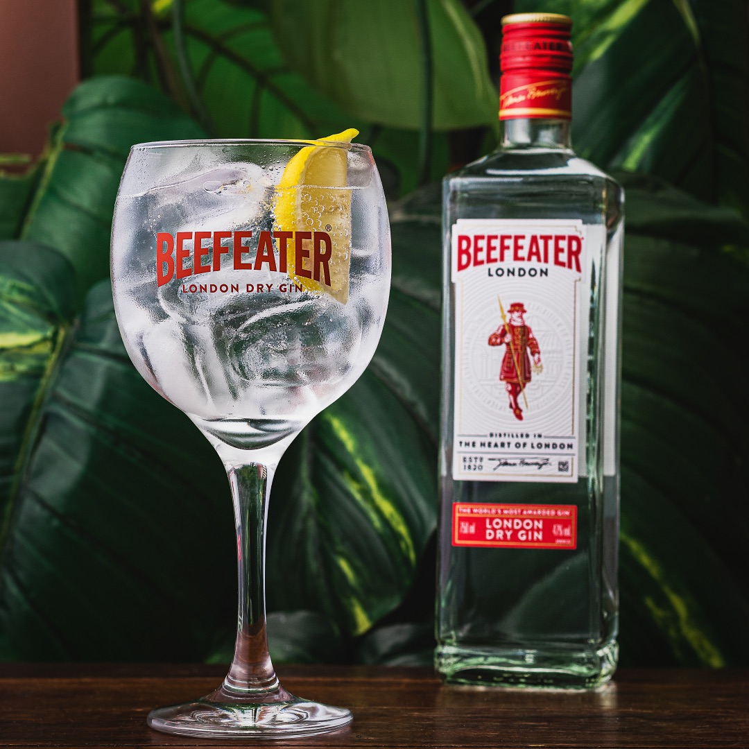 Gin Tonic Beefeater Iscondido Bar